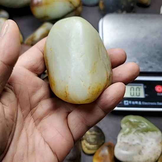 和田玉（糖玉）未镶嵌挂件