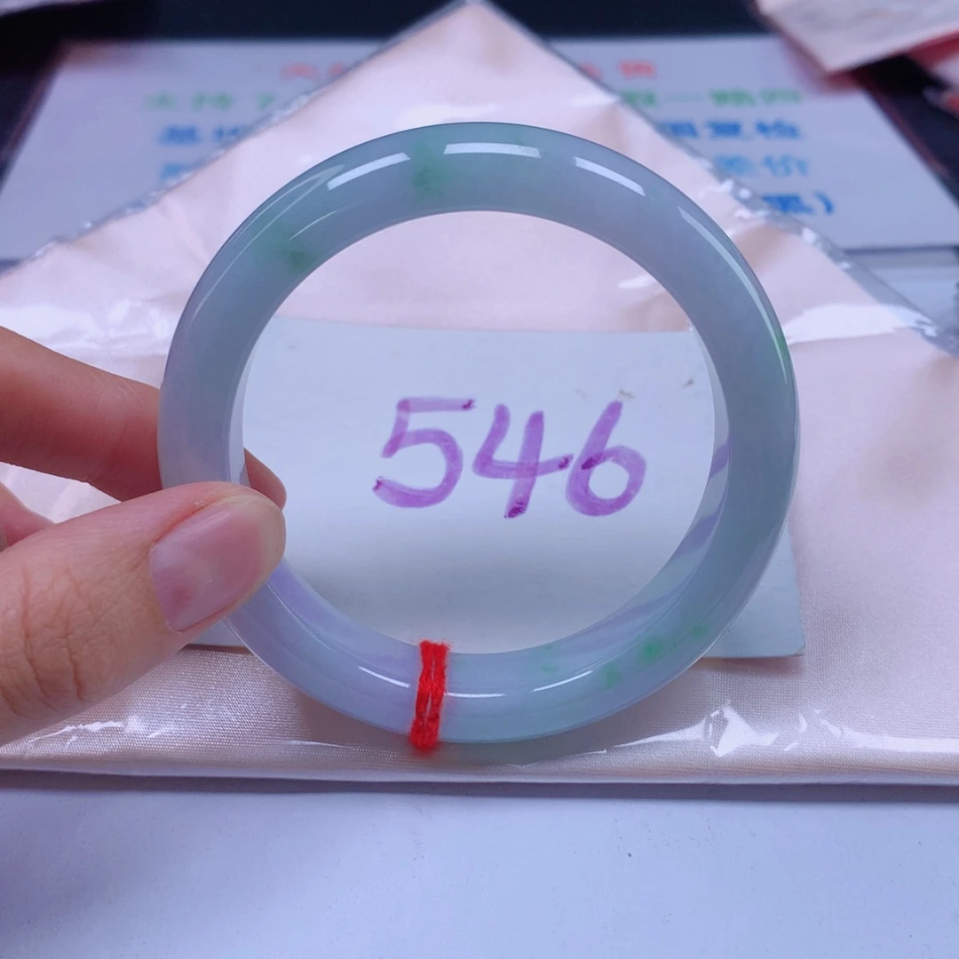 翡翠手镯未镶嵌58圈口