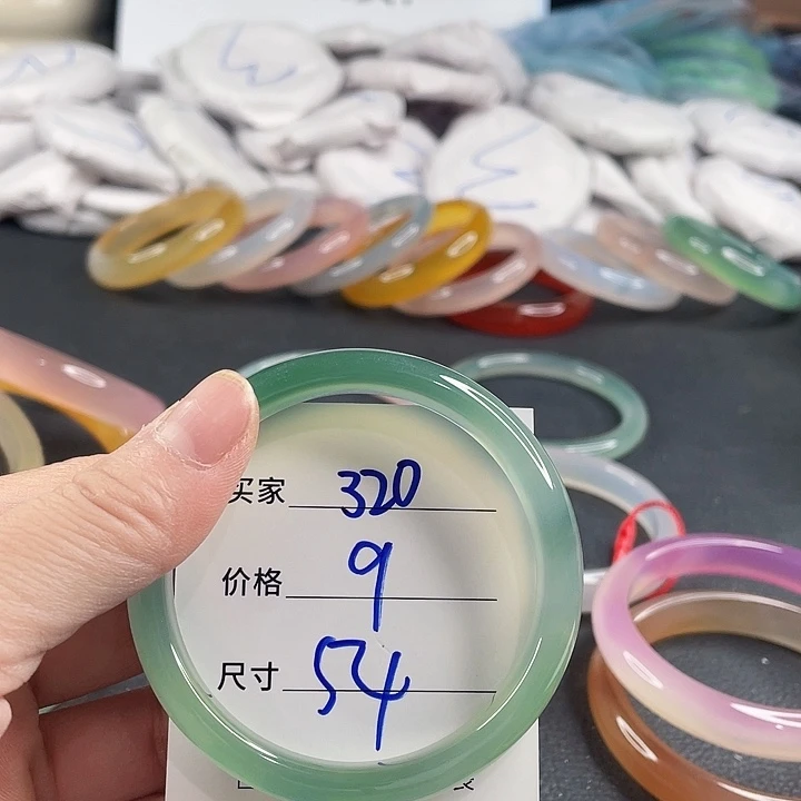 玛瑙/玉髓未镶嵌手镯