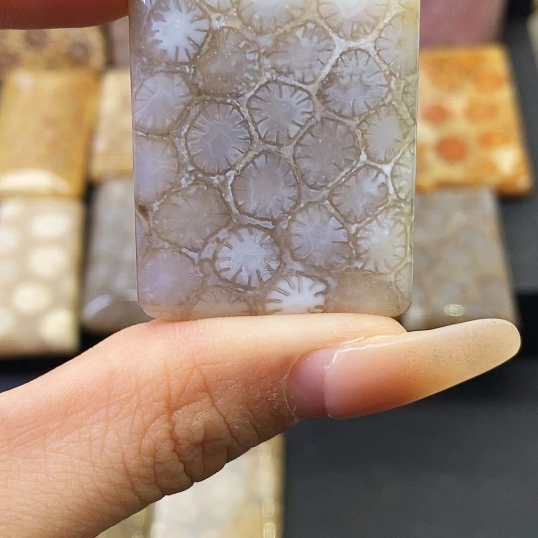 硅化玉颈饰合金啪*