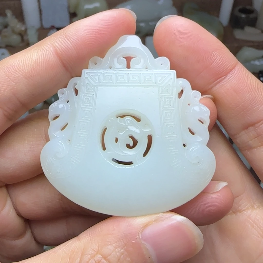 和田玉挂件未镶嵌朱*能