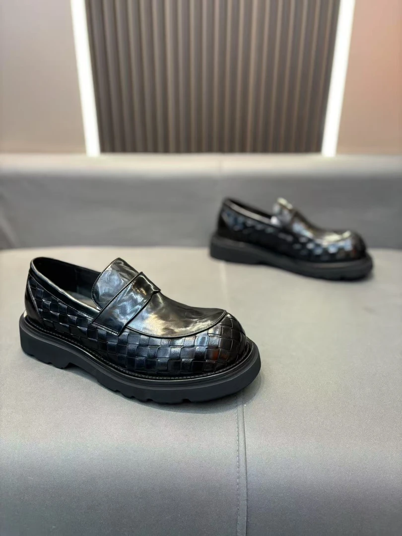 2025年四季新款潮流百搭高端轻奢精致男士时尚休闲商务皮鞋