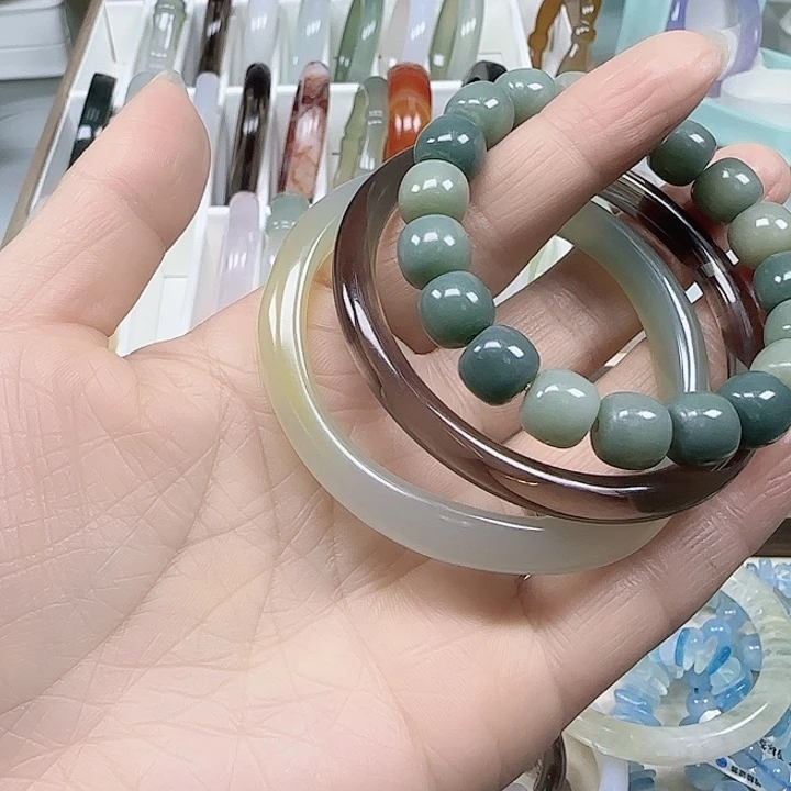 紫***幻玛瑙/玉髓未镶嵌手镯