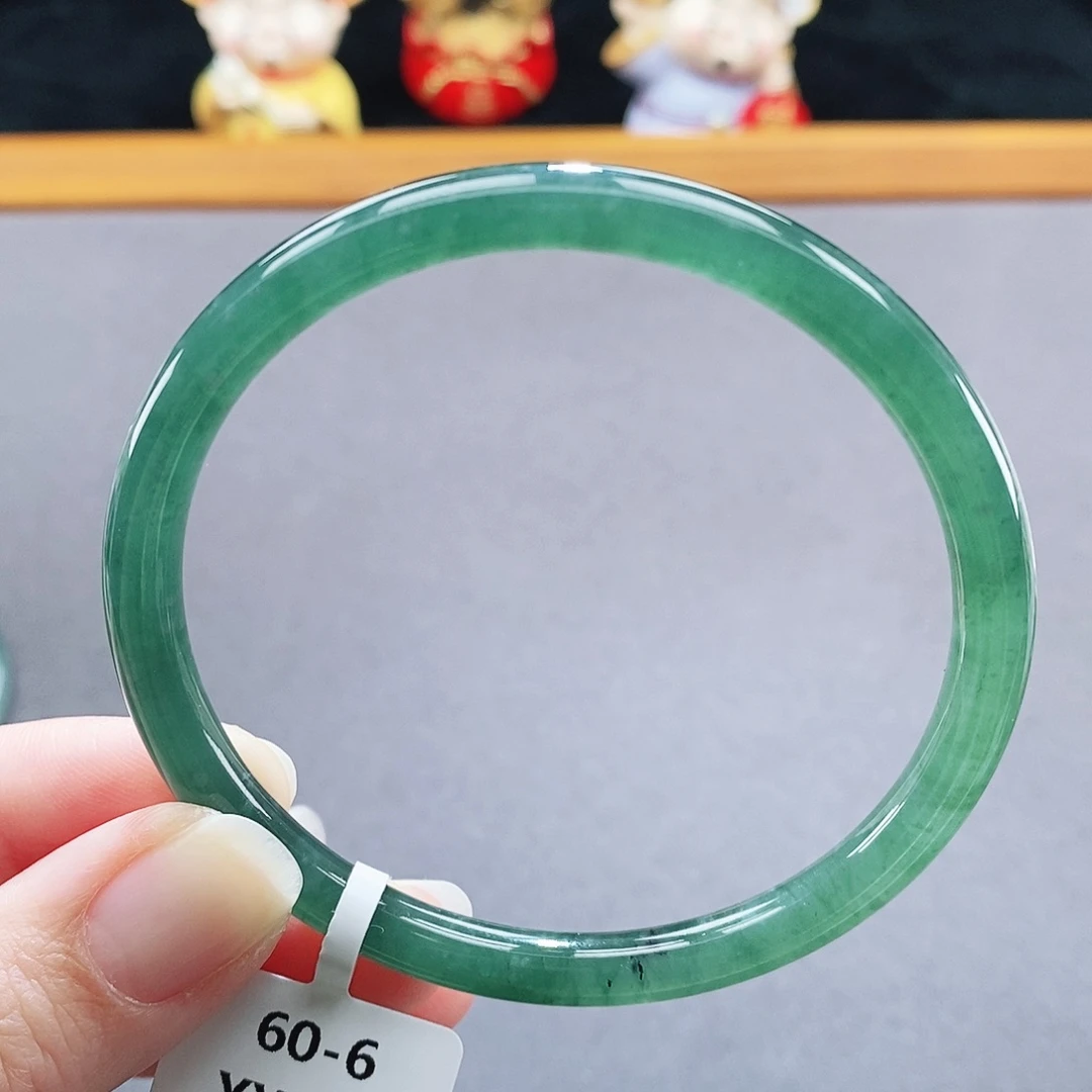 翡翠未镶嵌手镯78