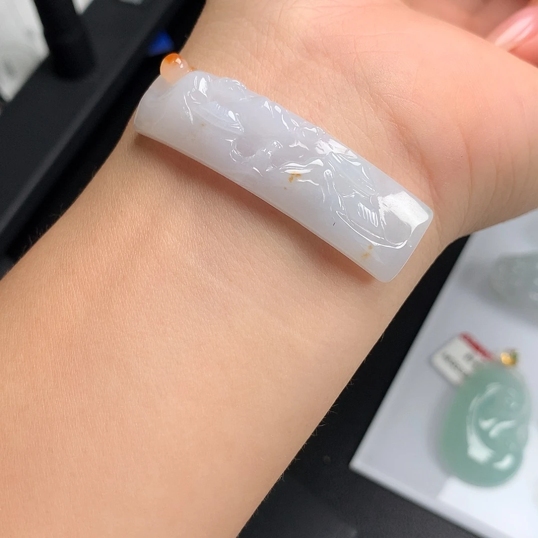 颈饰未镶嵌翡翠手牌