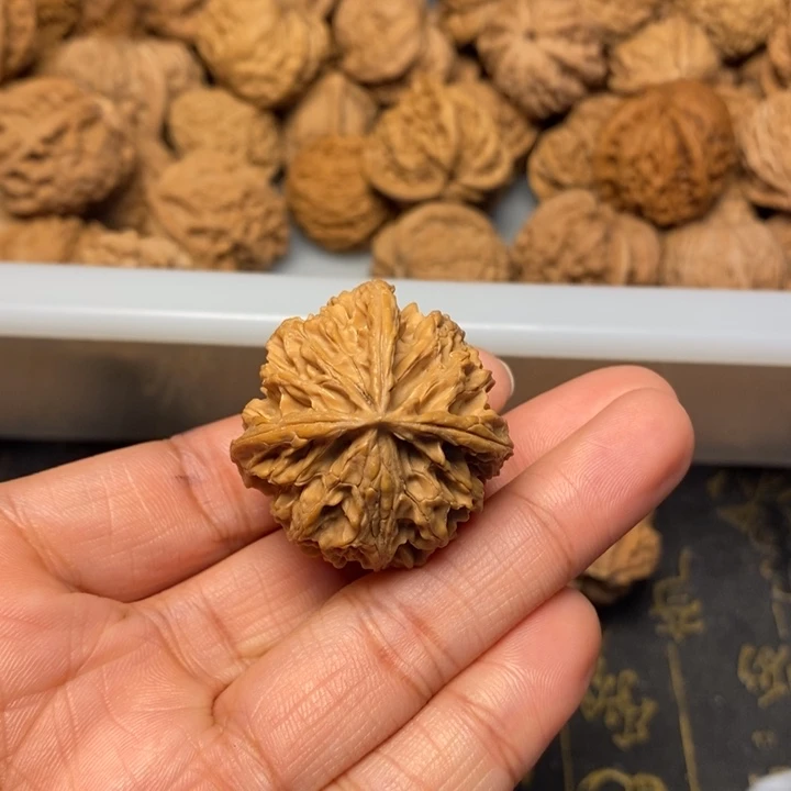 墨***文玩核桃吊坠文玩核桃异形单只