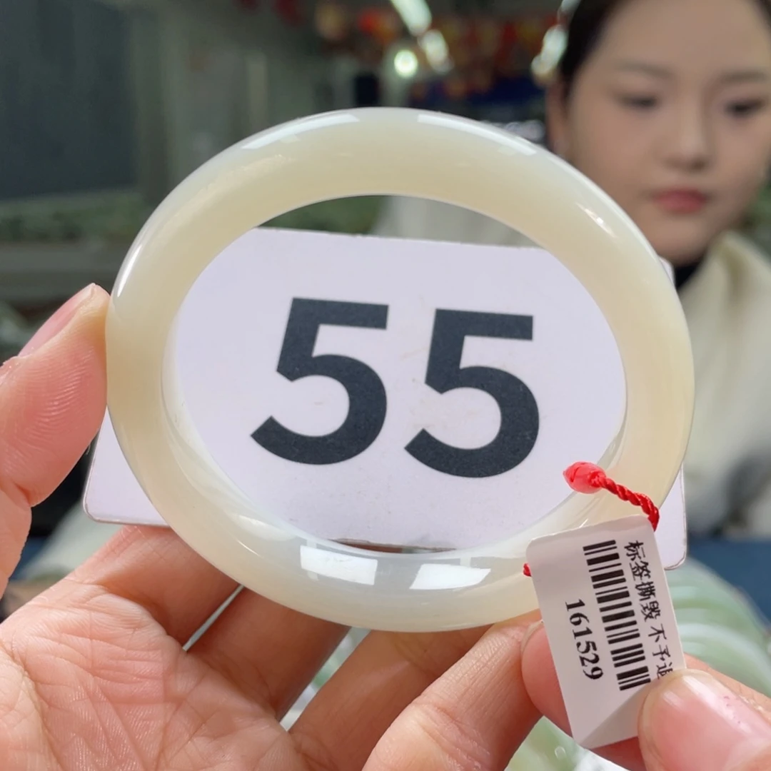 未镶嵌手镯和田玉微瑕