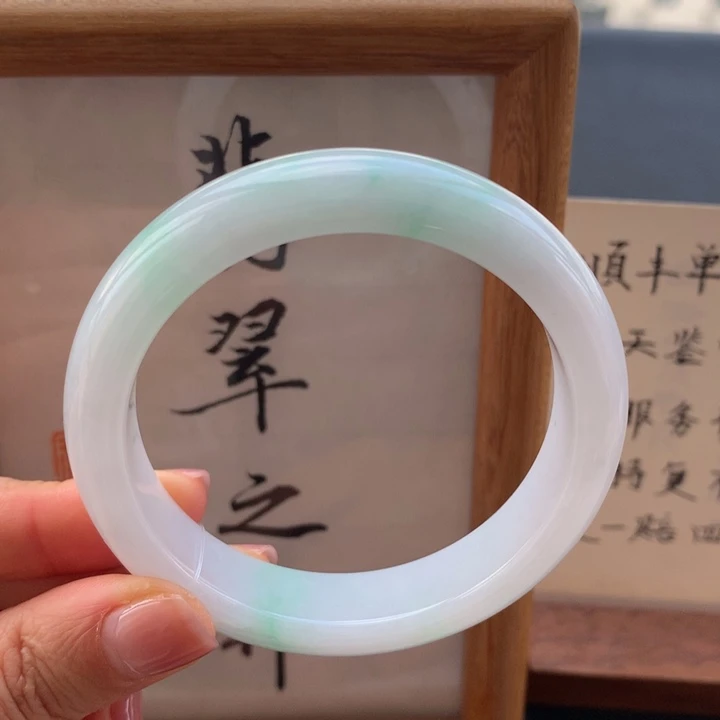 翡翠手镯未镶嵌翡翠手镯55