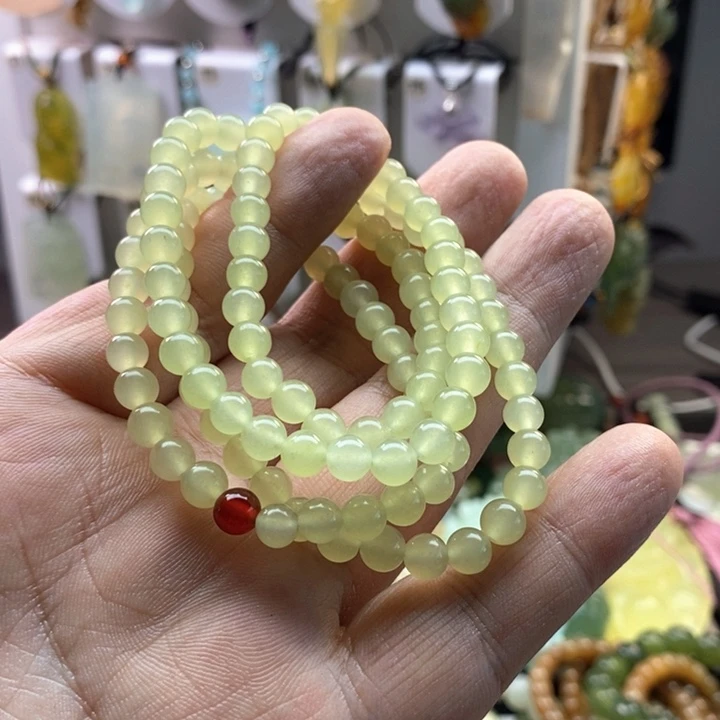 未镶嵌蛇纹石玉颈饰