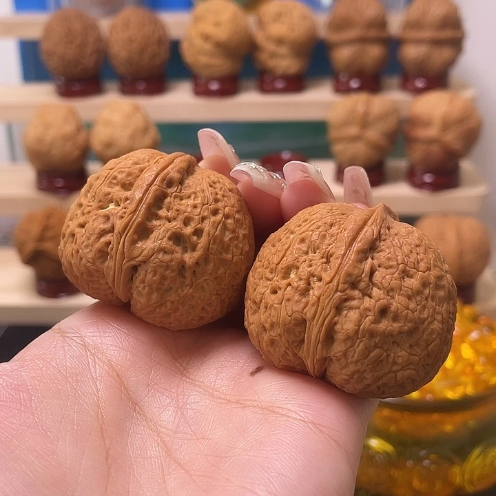 文玩核桃吊坠鸿鹄34