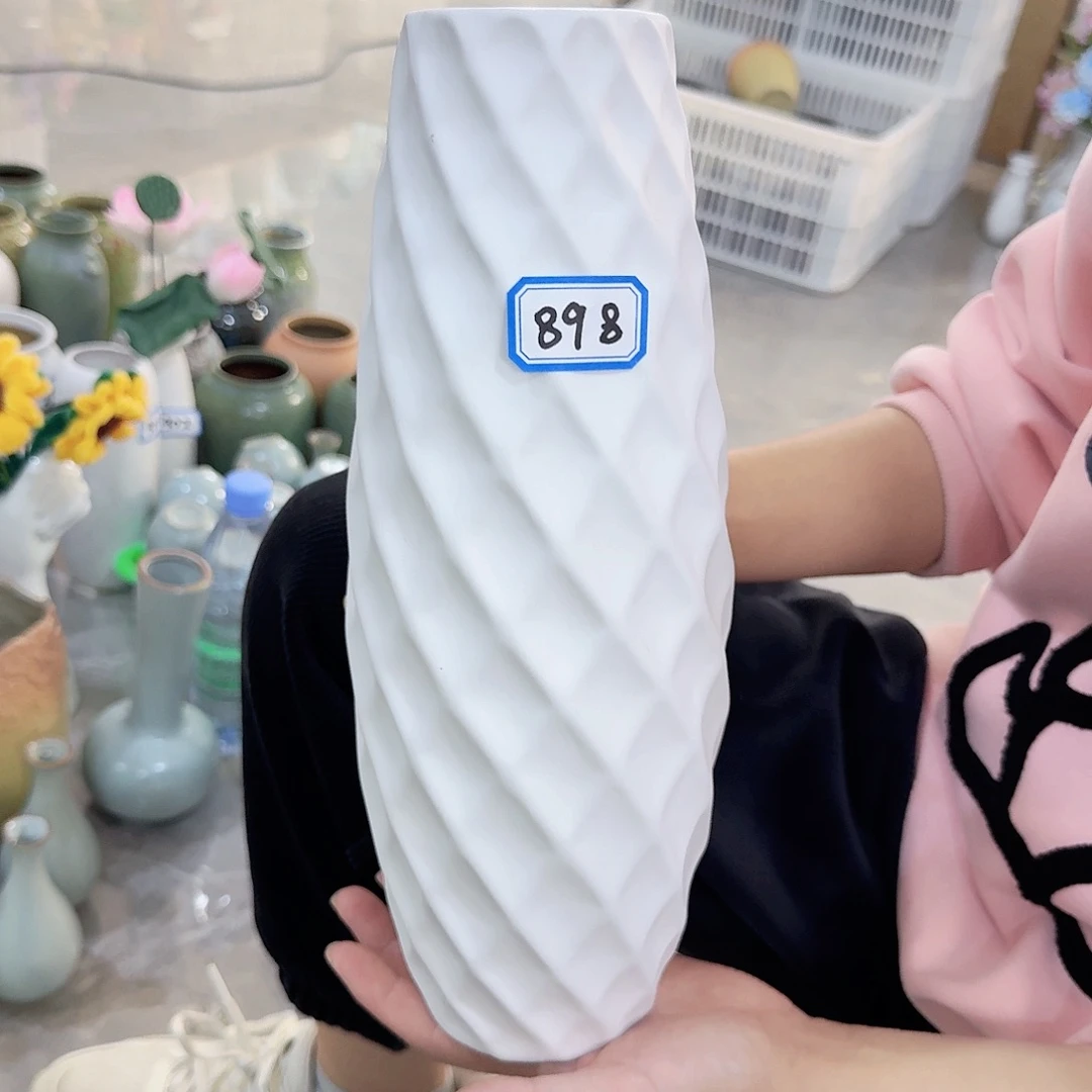 898号磨砂陶瓷高30厘米瑕疵一个