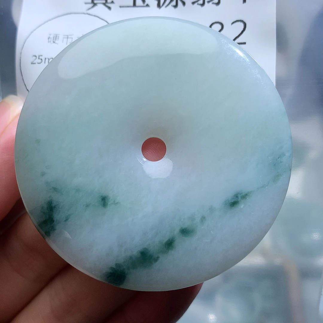 翡翠未镶嵌颈饰282