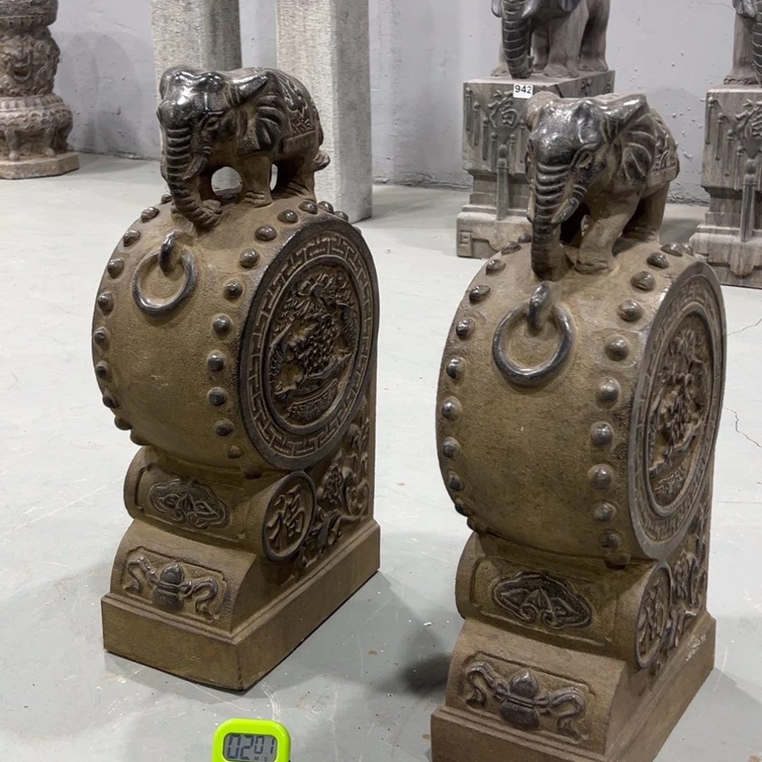 黑青石材质抱鼓石