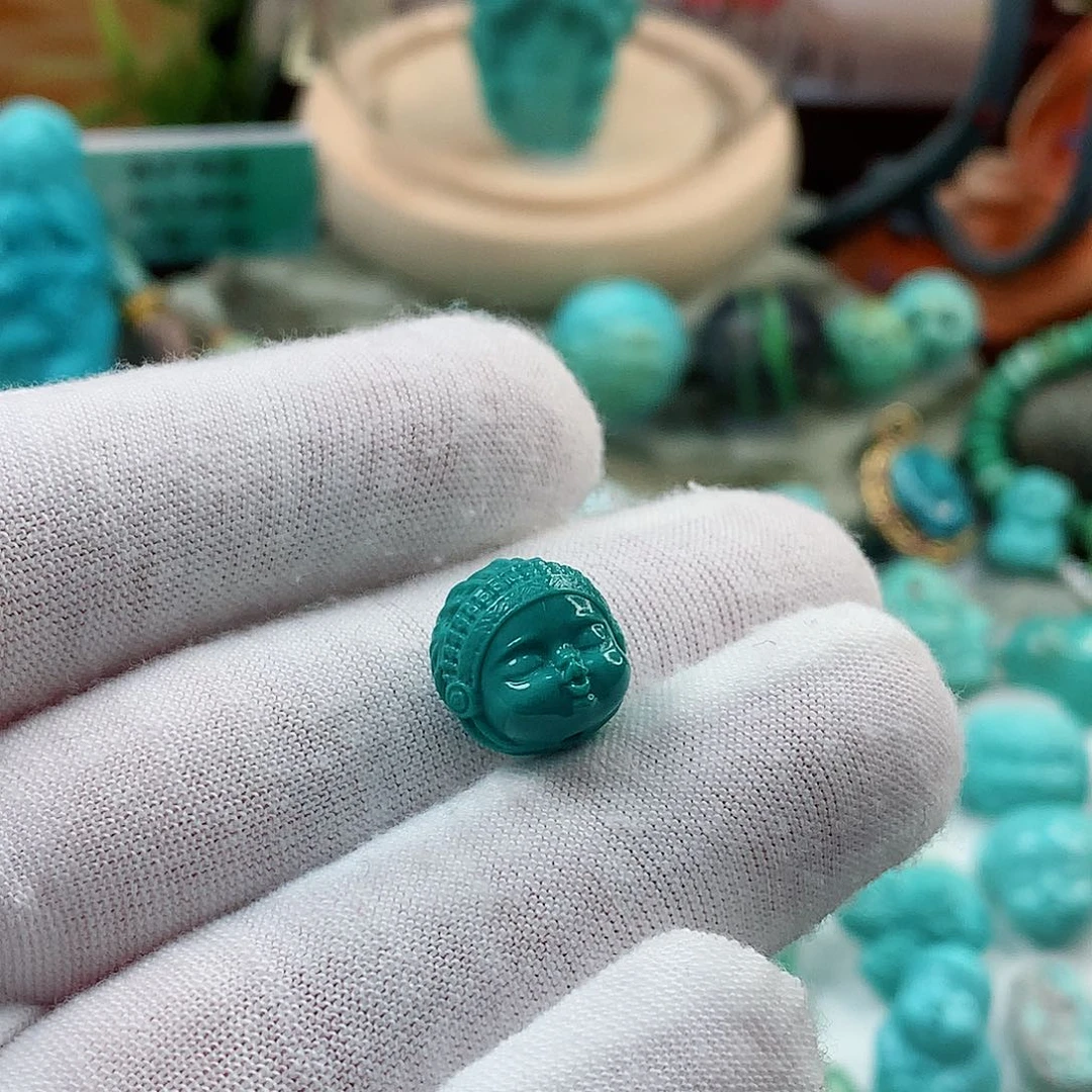 绿松石未镶嵌珠宝奇石