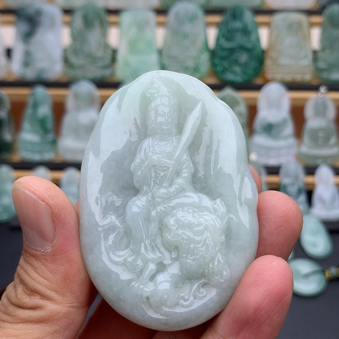 翡翠未镶嵌颈饰文殊菩萨