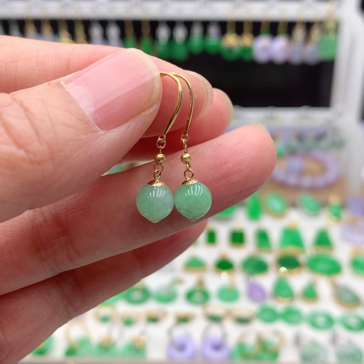 翡翠18K金镶嵌耳饰