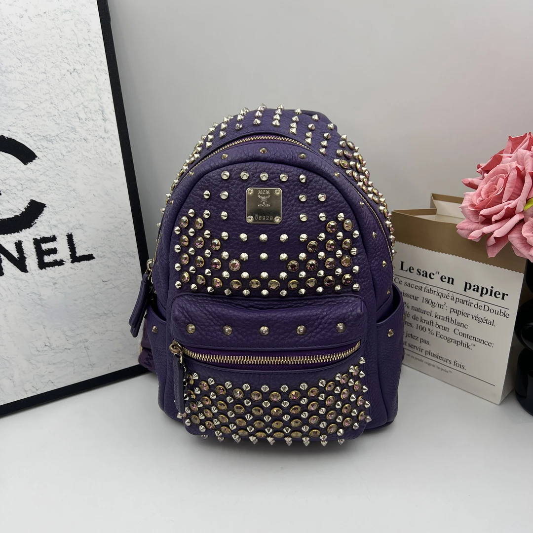 95新 MCM 8356/施华洛世奇全钻铆钉紫色双肩包书包mini款