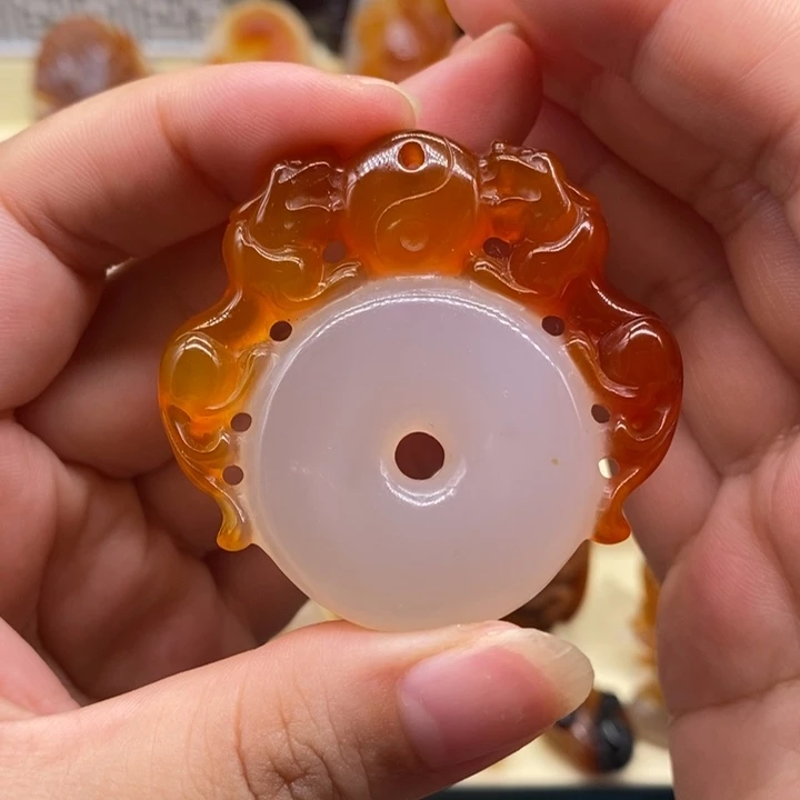 玛瑙/玉髓颈饰未镶嵌