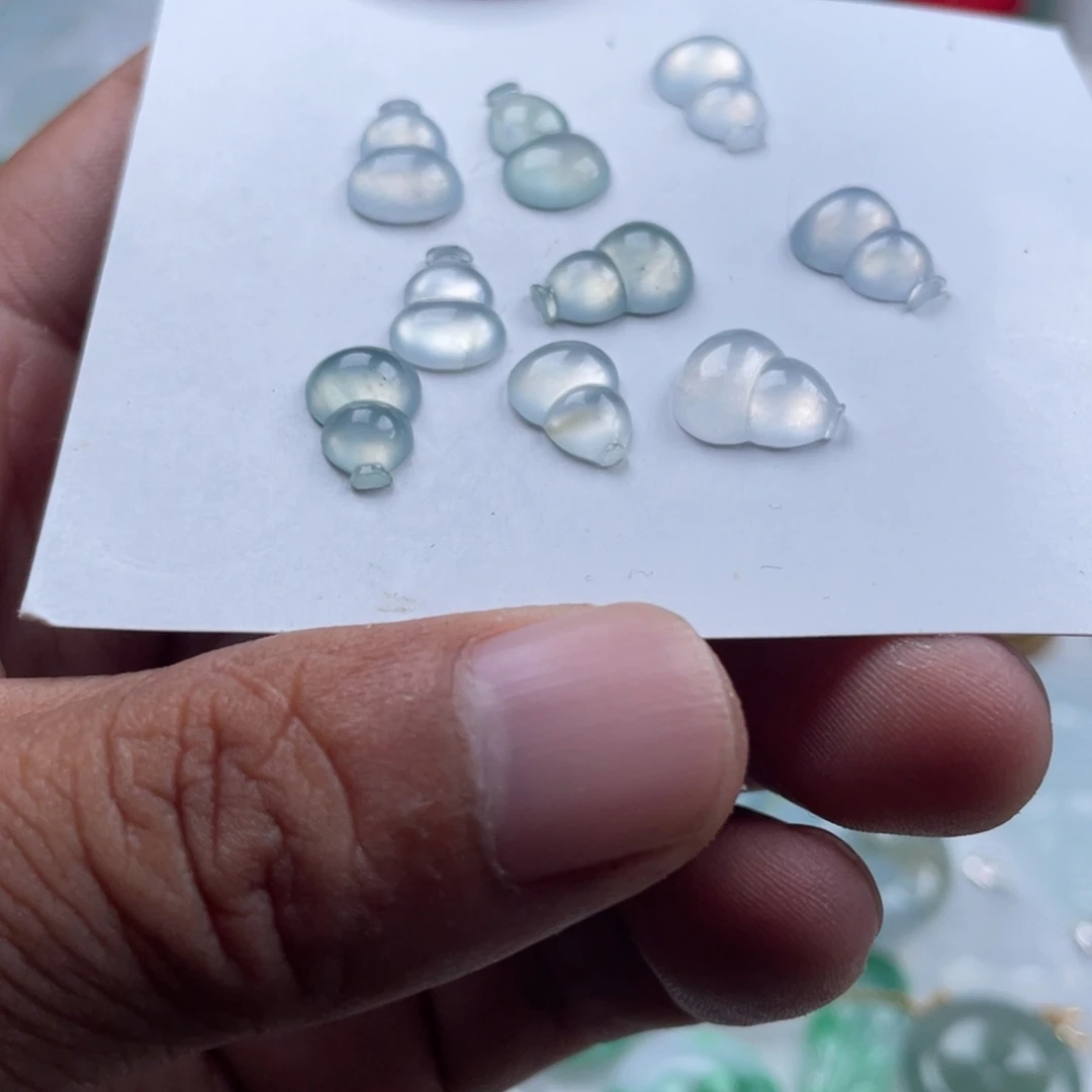 翡翠未镶嵌颈饰翡翠高冰葫芦多样性发货一件