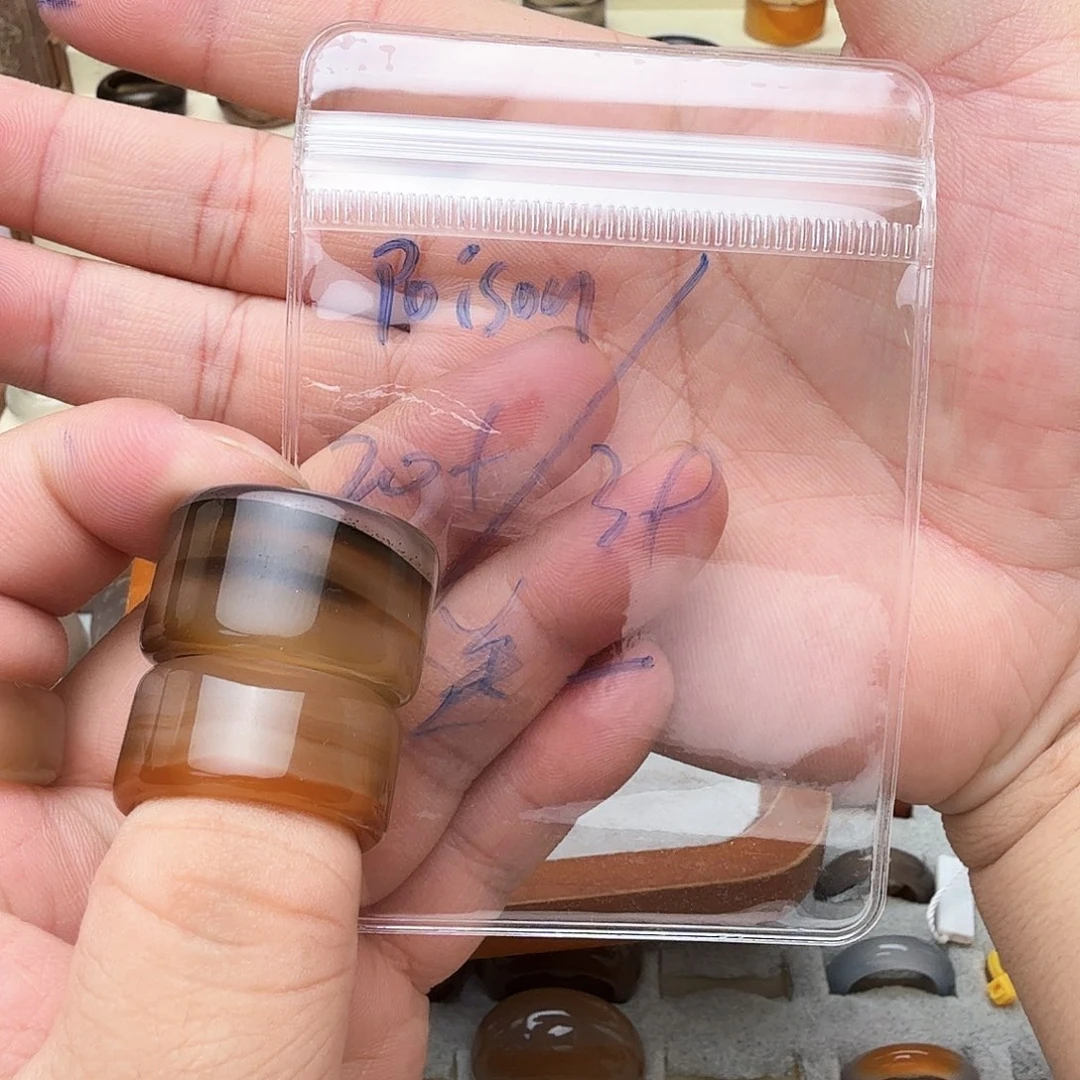 玛瑙/玉髓未镶嵌戒指福利不退不换客户同意