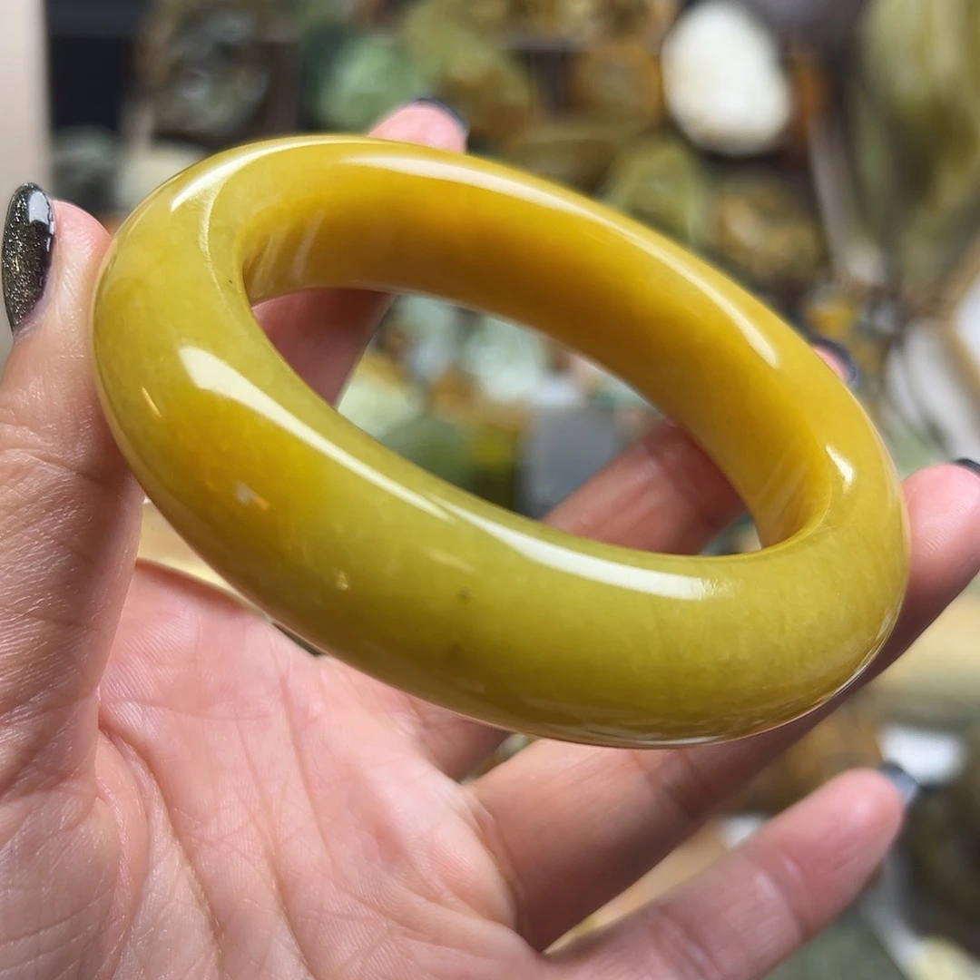 未镶嵌岫玉颈饰辽阳料57.7有个线不扣