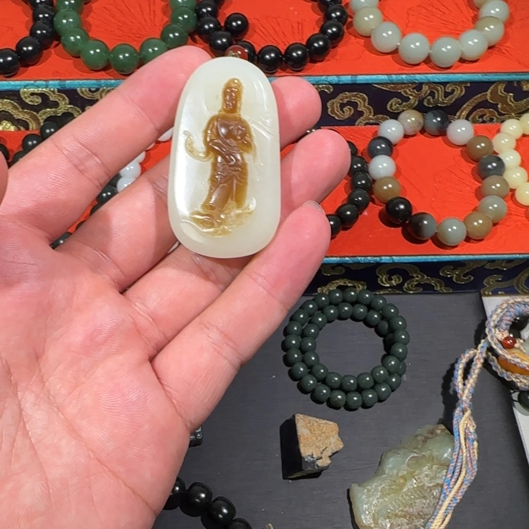 子***鱼未镶嵌手链和田玉