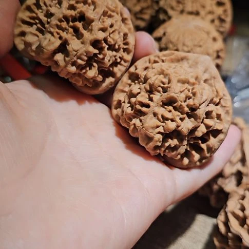 文玩核桃吊坠48管帽