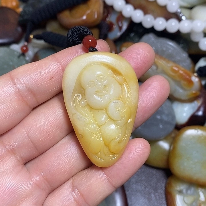 和田玉（糖玉）未镶嵌挂件