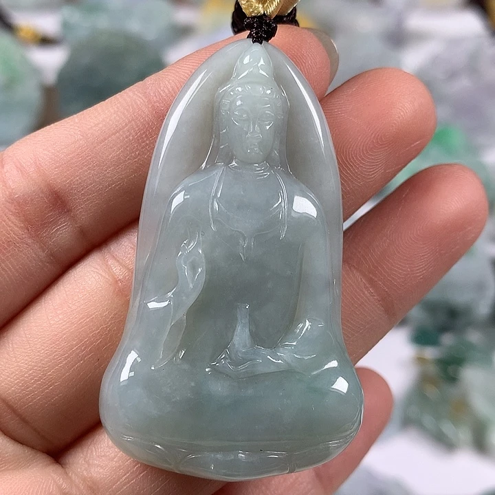 翡翠未镶嵌颈饰观音福利
