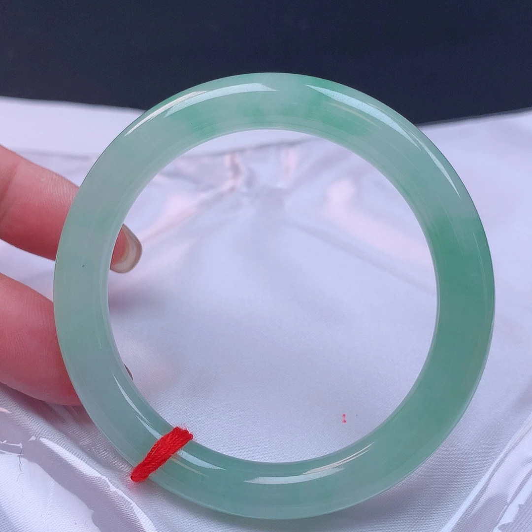 【闪购商品】未镶嵌手镯翡翠52