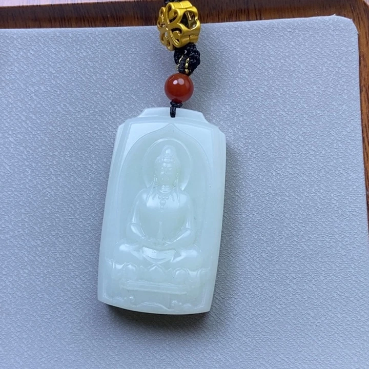 颈饰未镶嵌和田玉军*