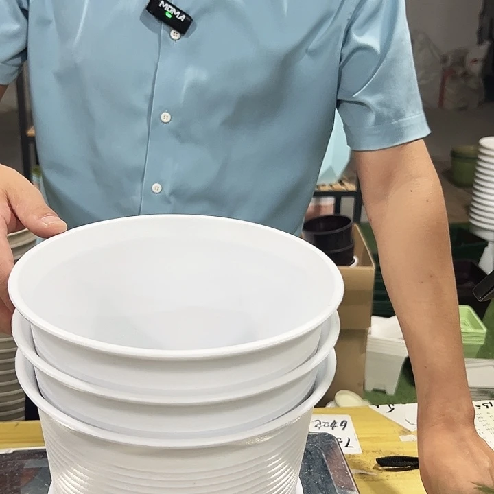 仿炭烧口21高15白色带托3只