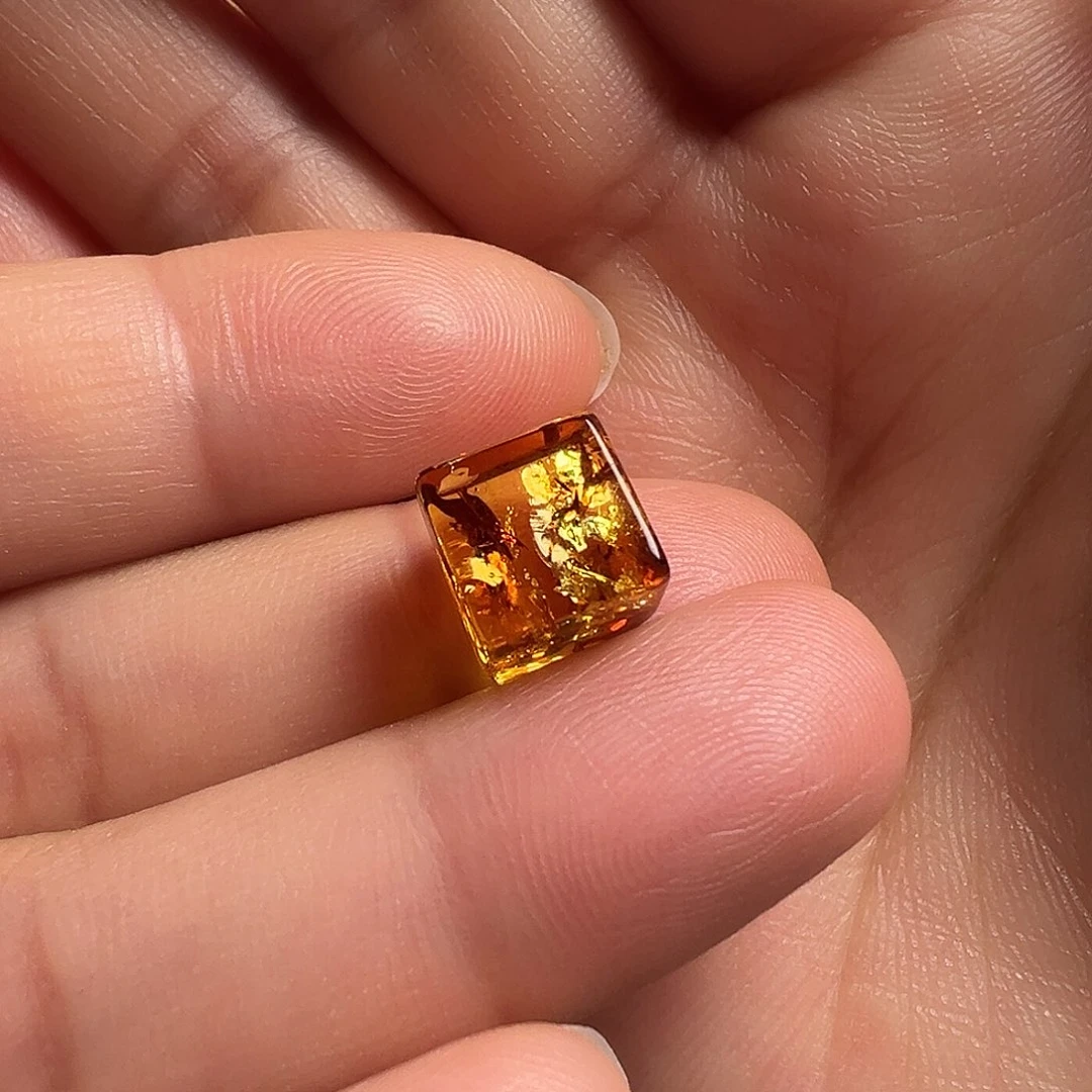 琥珀（花珀）颈饰未镶嵌方糖（打孔不退换）