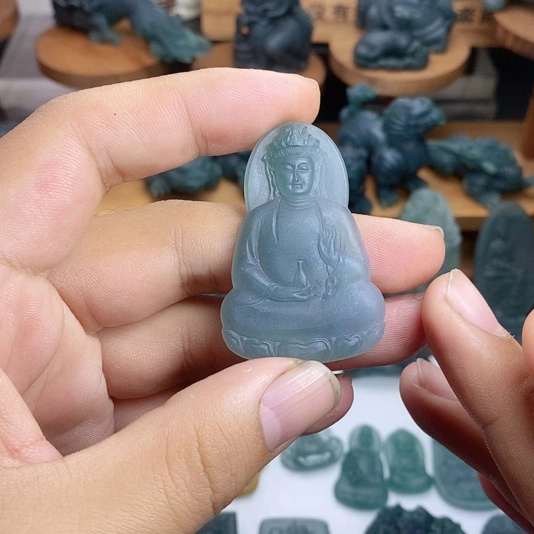 定制翡翠未镶嵌观音