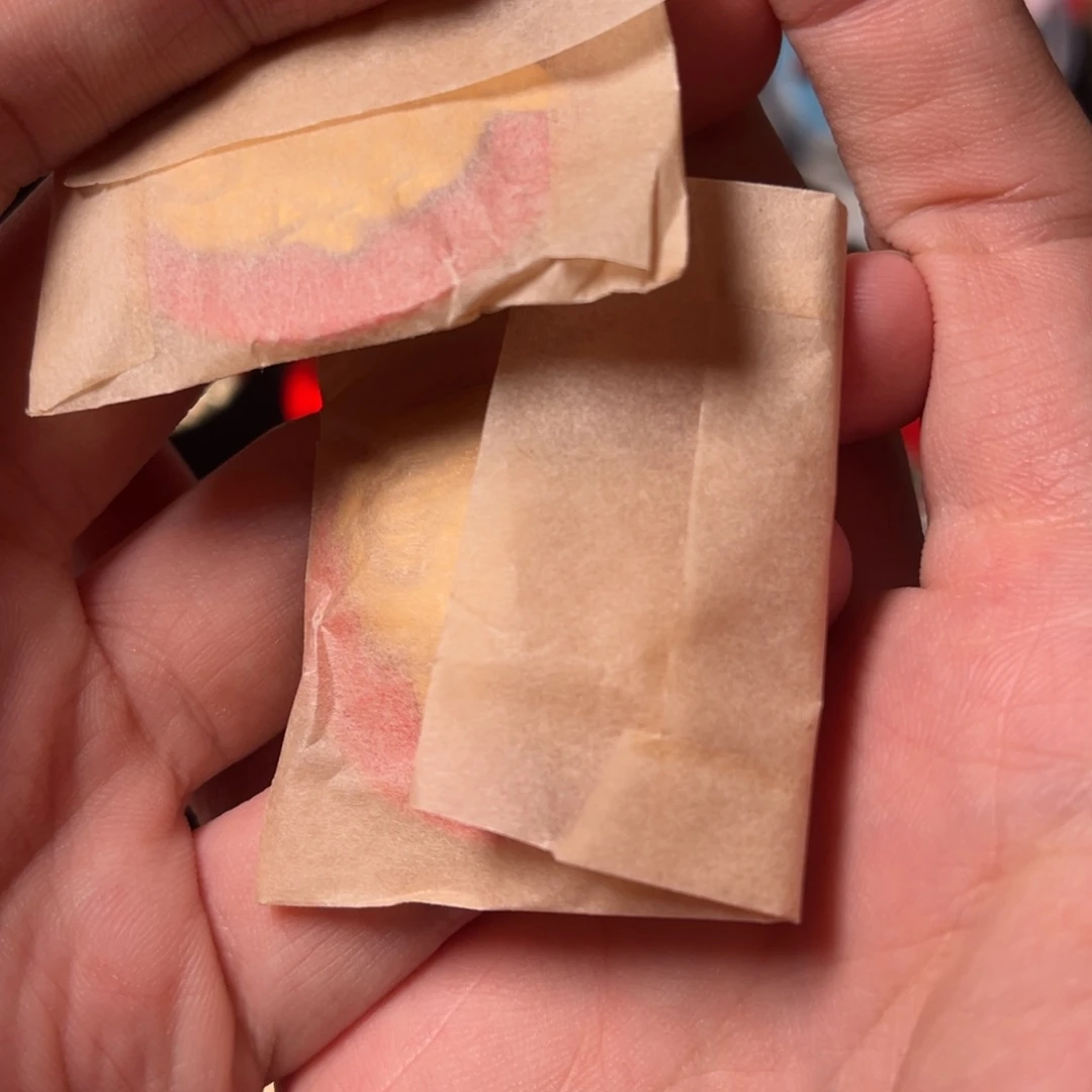 @*@两枚像章 带给浪老板