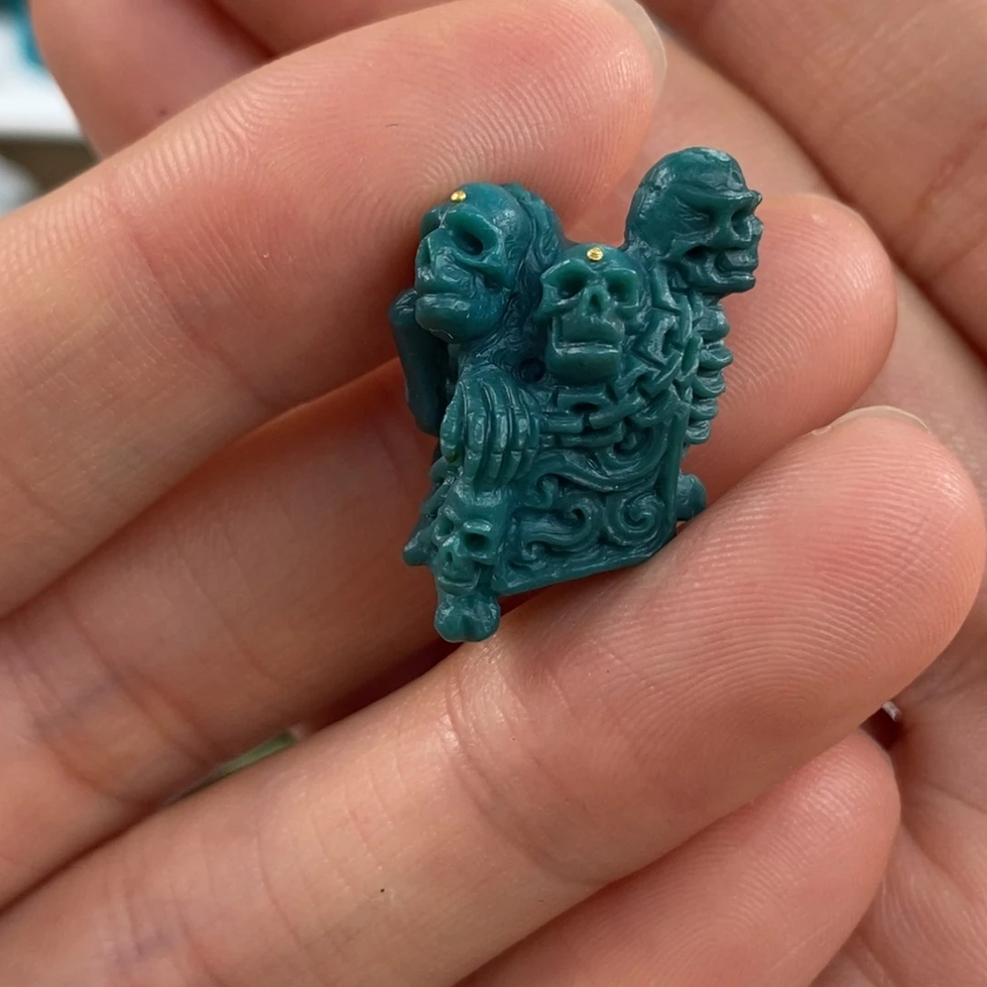 绿松石未镶嵌。雾霾蓝万骷