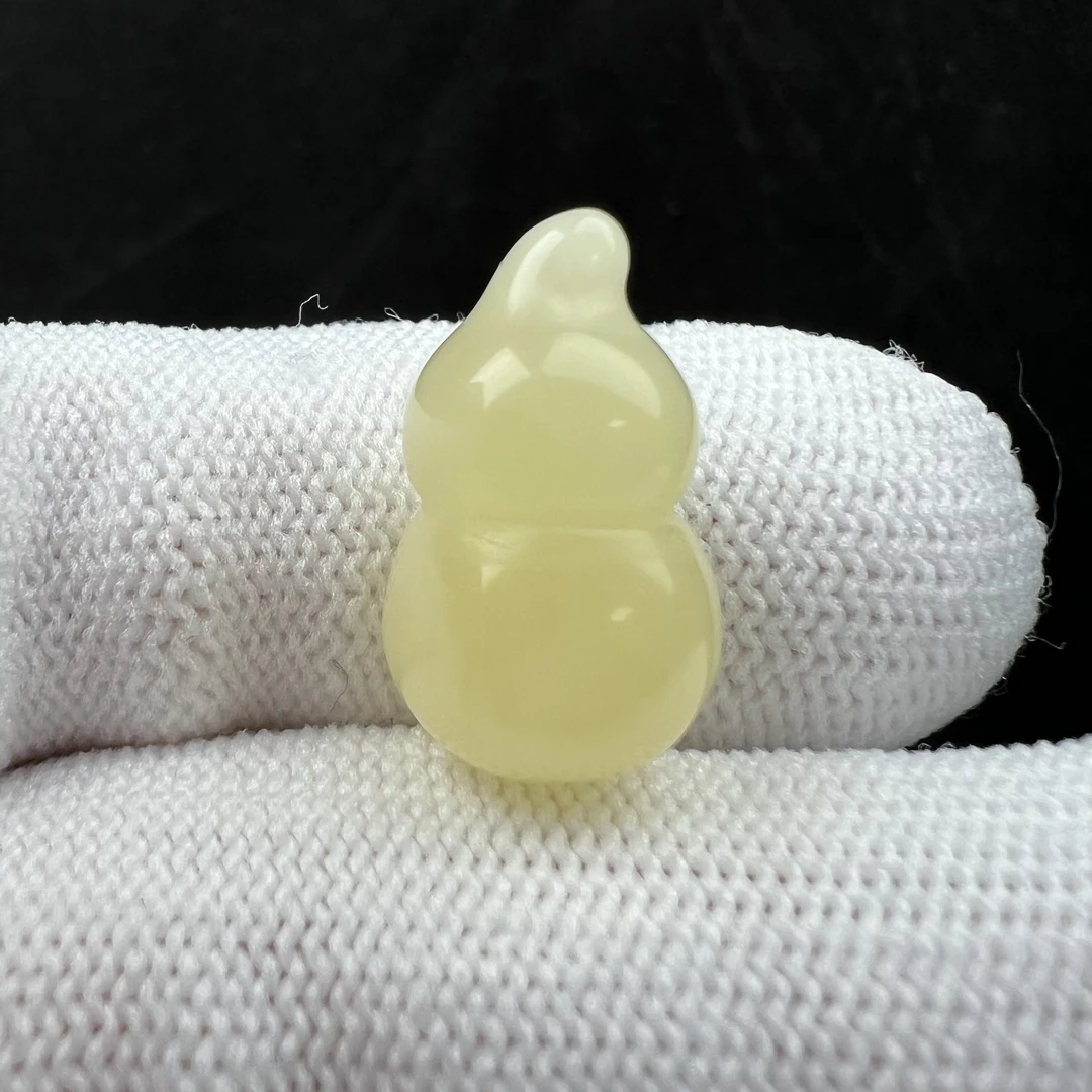 Y5213天然原矿蜜蜡 葫芦10.8*18.4mm支持复检假一罚十