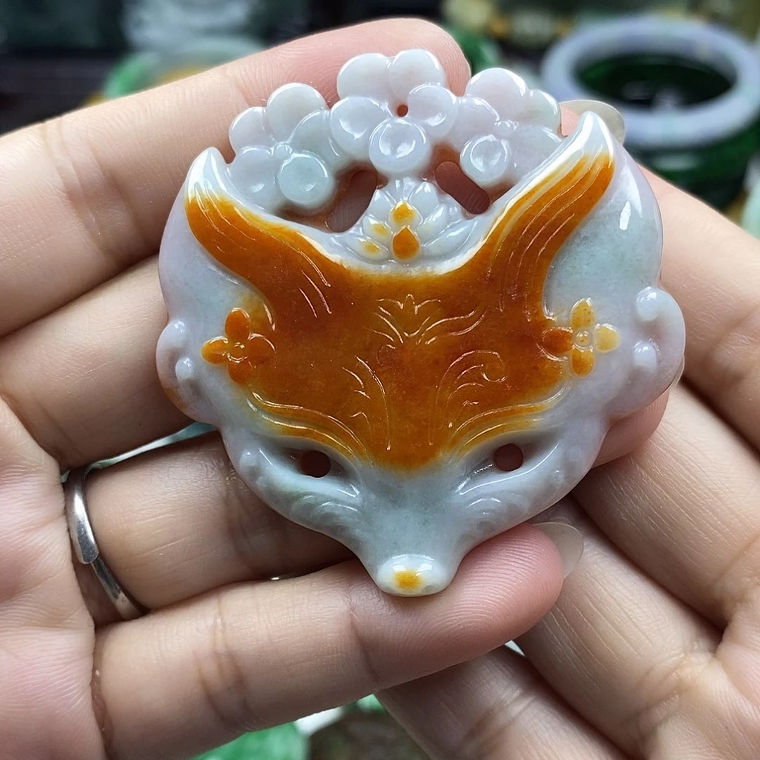 颈饰未镶嵌翡翠牌子