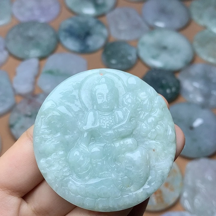 翡翠未镶嵌颈饰普贤