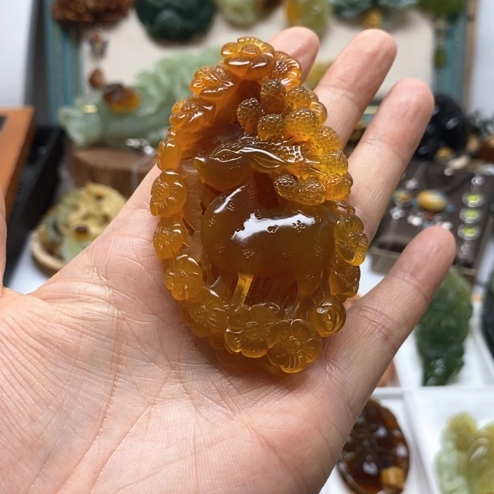 蛇纹石玉未镶嵌颈饰漏价風*唳