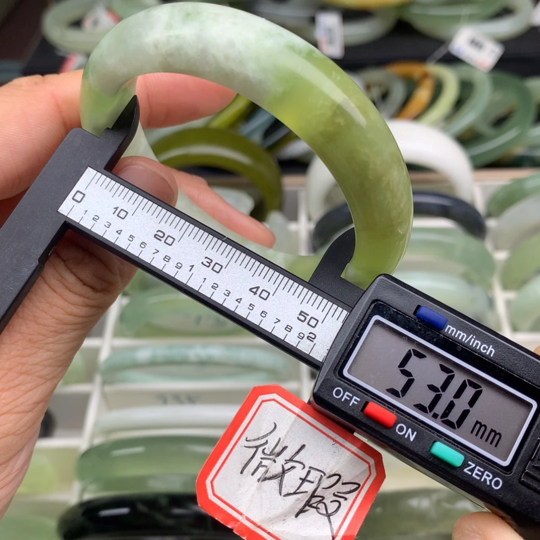 未镶嵌蛇纹石玉手镯756