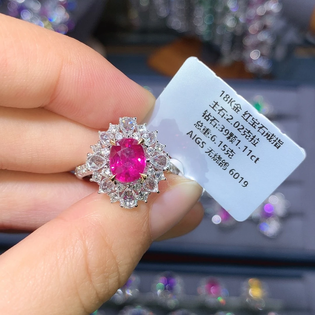 【闪购商品】戒指18K金镶嵌红宝石