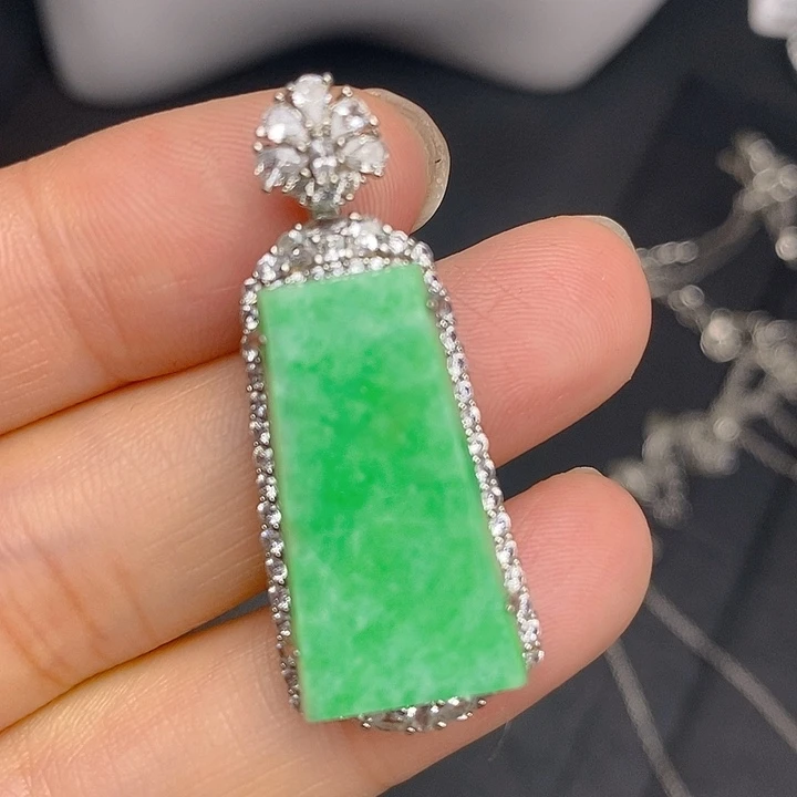 翡翠银S925镶嵌颈饰
