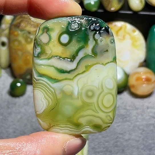 【闪购商品】玛瑙珠宝奇石未镶嵌月*