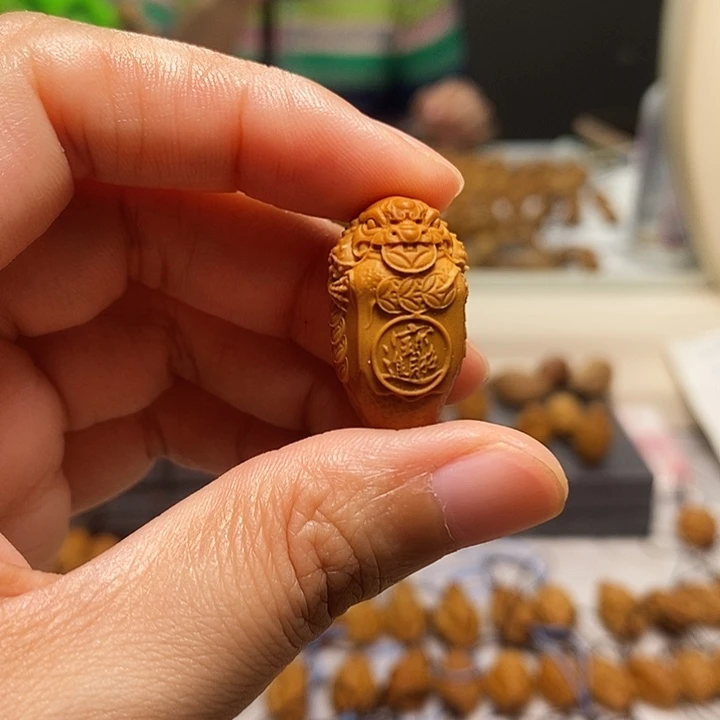 橄榄核吊坠橄榄核雕刻