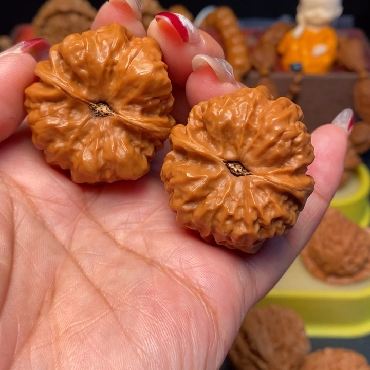 落***S文玩核桃吊坠36蛤蟆头