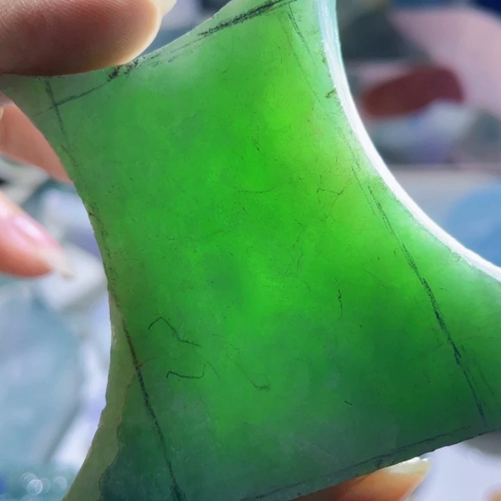 颈饰未镶嵌翡翠天然缅甸翡翠料子