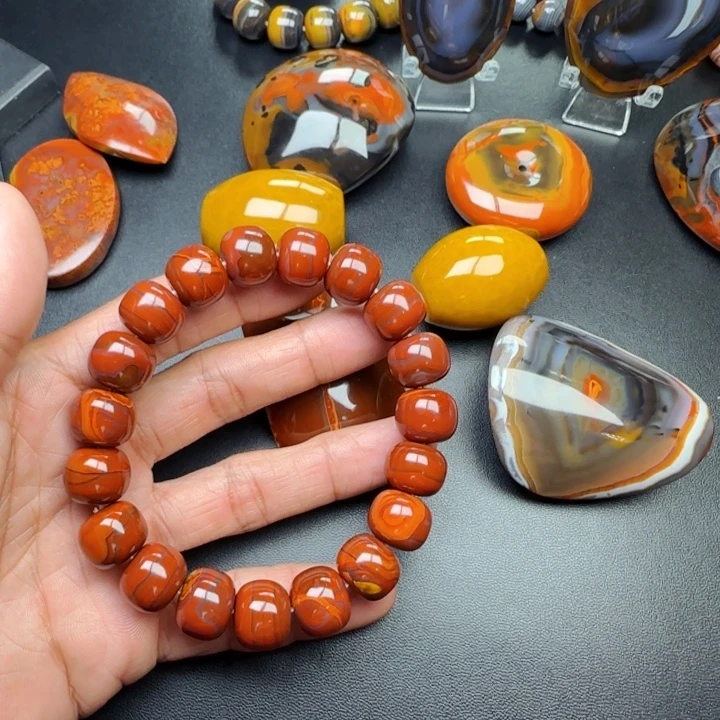 富***仔玛瑙/玉髓未镶嵌原矿玛瑙项链牌子