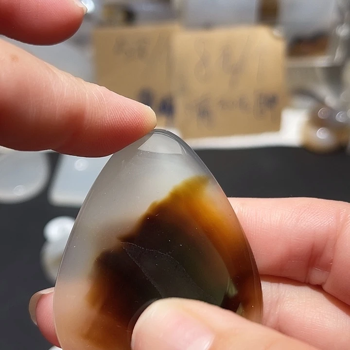 玛瑙/玉髓颈饰未镶嵌