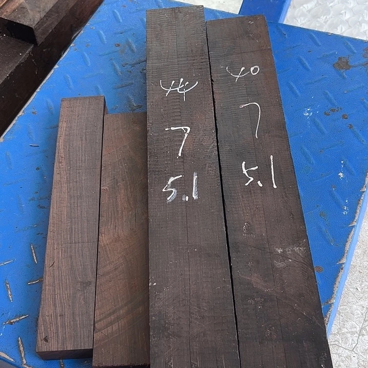 冬***明紫光檀木料子一个